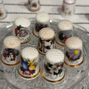 Set of 8 Vintage Finsbury Fine Bone China Christmas Thimbles - Made in England.